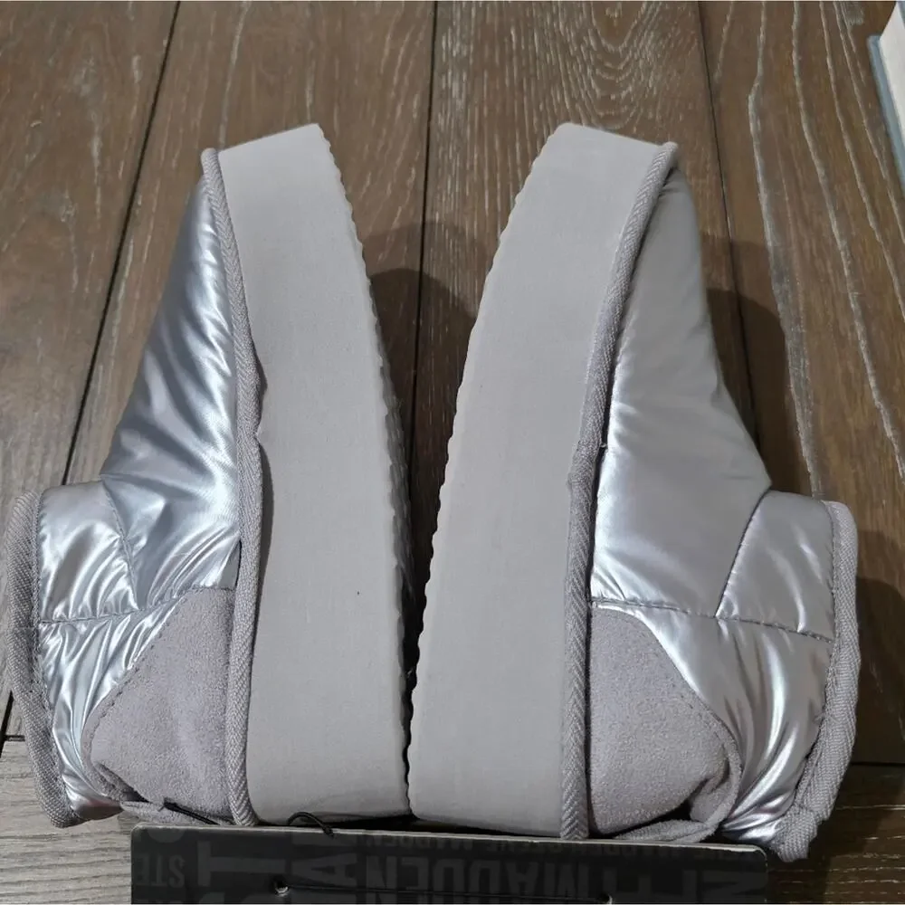 Steve Madden Silver Metallic Puffer Boot, Women's Size 5/6, NWT